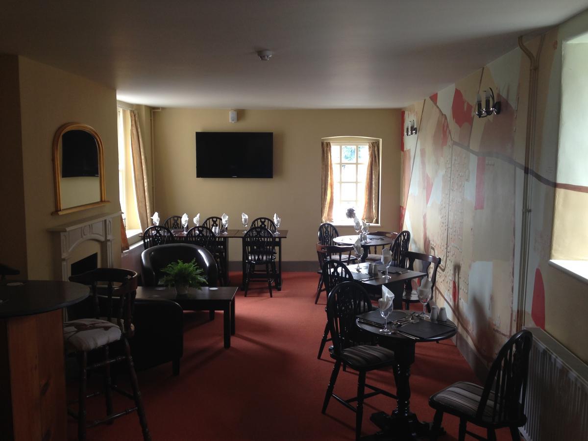 Queen Camel Mildmay Arms מראה חיצוני תמונה